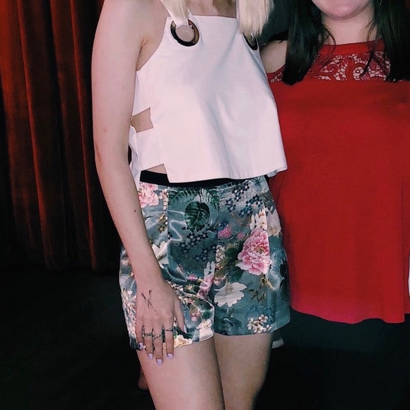 ZARA Silk Shorts EUC SZ M - Picture 8 of 9